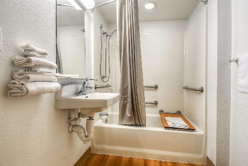 Motel 6 Los Angeles -Norwalk image 2